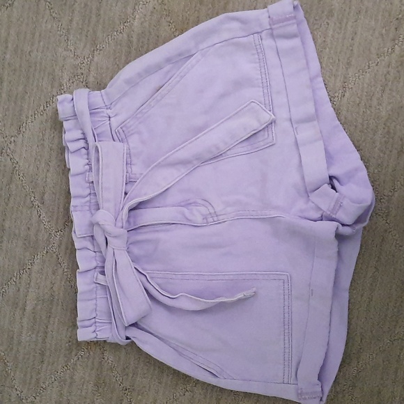 Shorts - Picture 3 of 3
